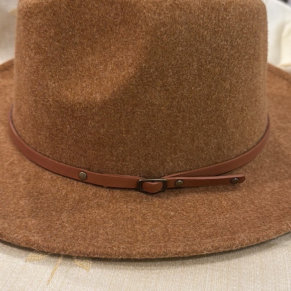 Camel Brown Wool Felt Hat w/ Faux Leather Band Wrap w/ Gold Tone Buckle Accent. - Picture 2 of 9